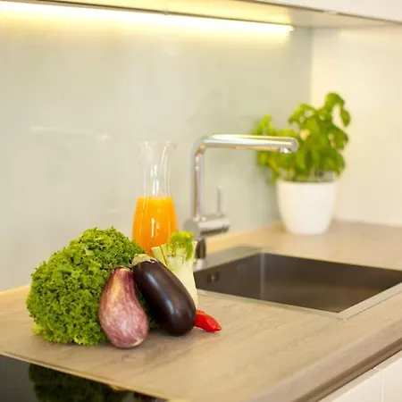 Apartment Business *